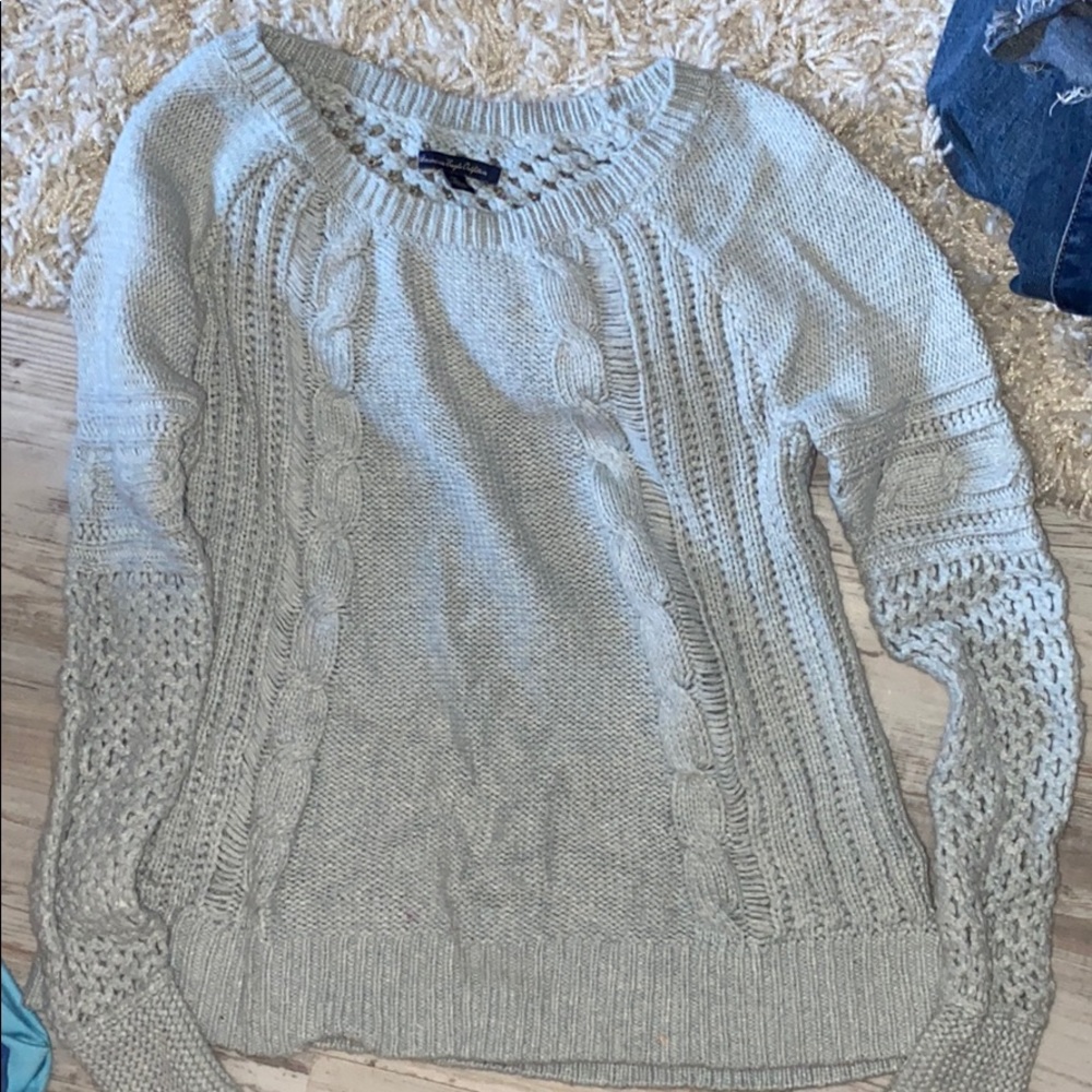 American Eagle Sweater